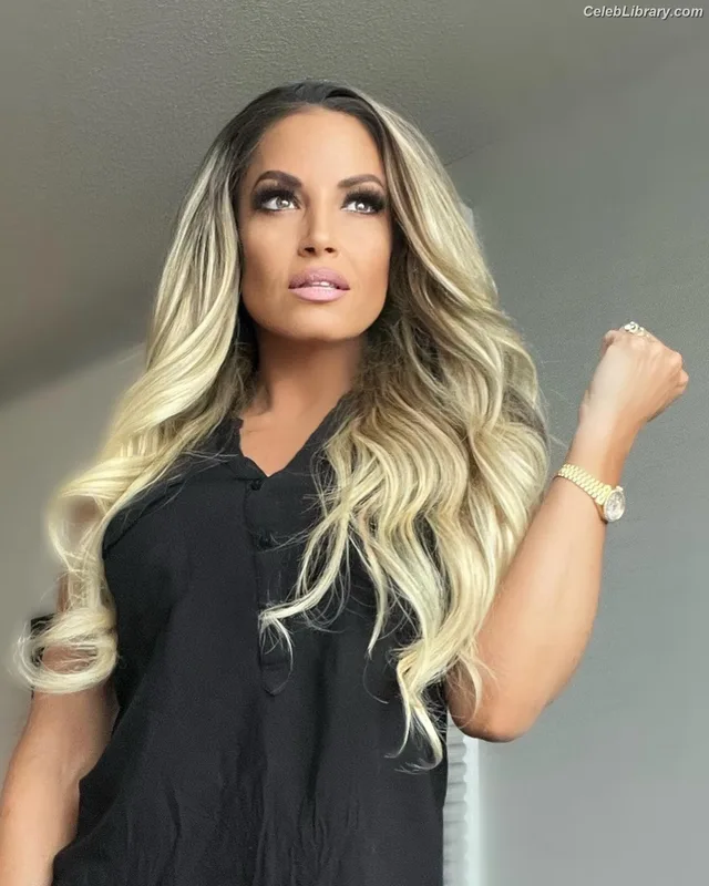 Trish Stratus photo 7 of 1611