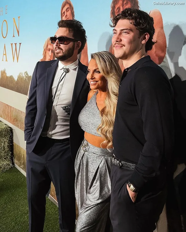 Trish Stratus photo 16 of 1611