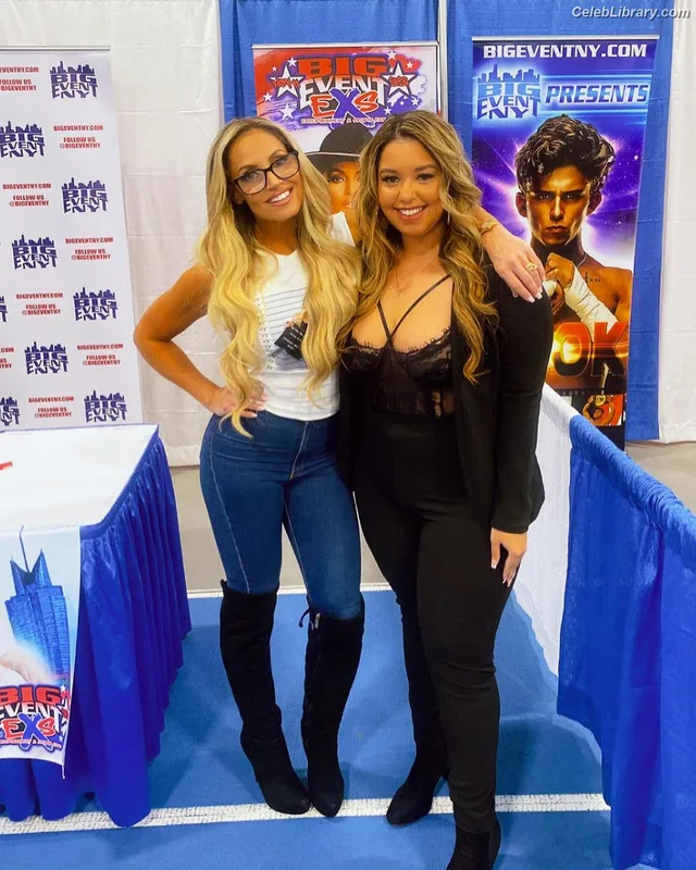 Trish Stratus photo 17 of 1611