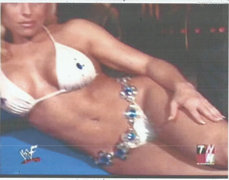 Trish Stratus photo 12 of 1611