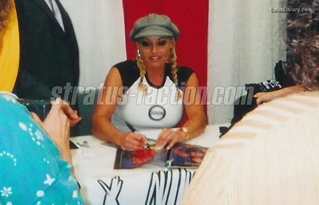 Trish Stratus photo 6 of 1611