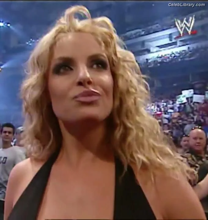 Trish Stratus photo 8 of 1611