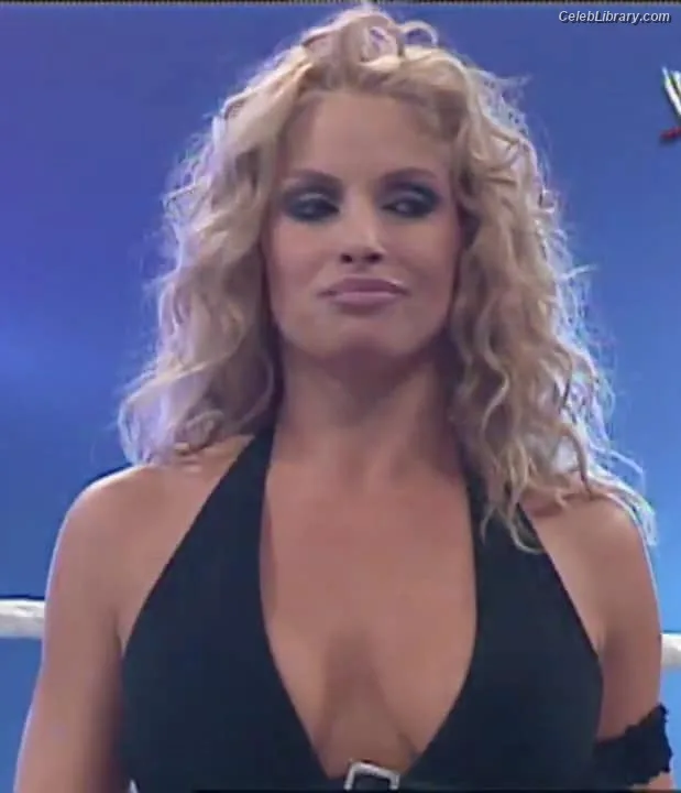 Trish Stratus photo 12 of 1611