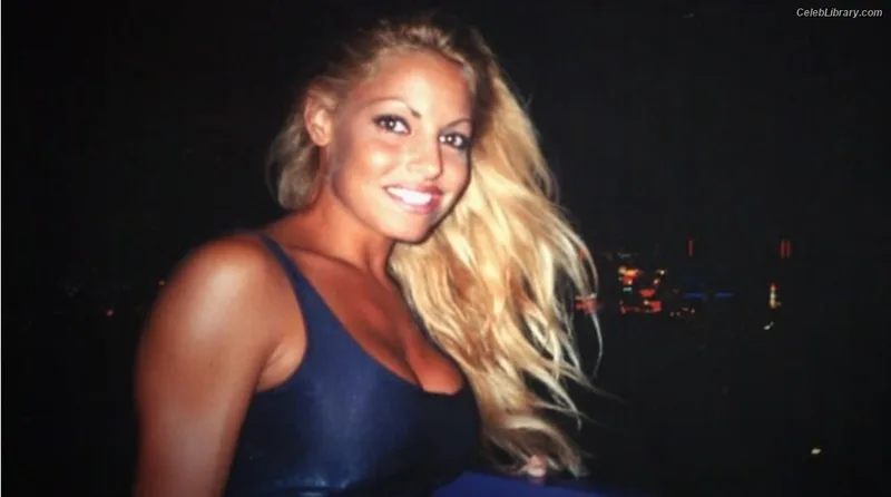 Trish Stratus photo 5 of 1611