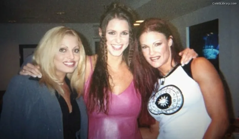 Trish Stratus photo 6 of 1611