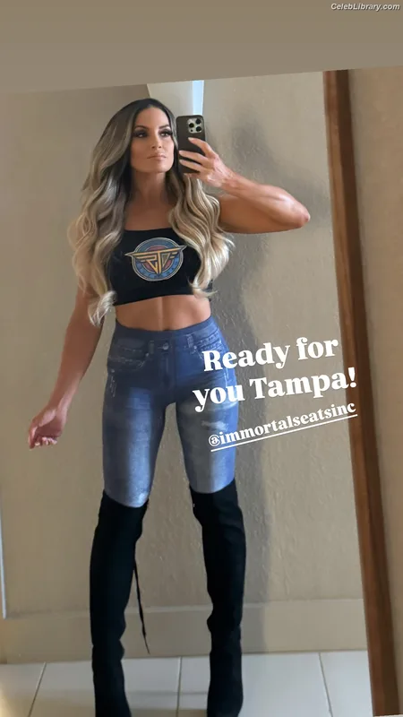 Trish Stratus photo 24 of 1611