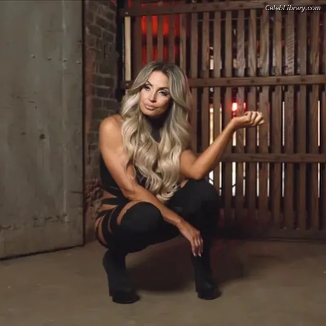 Trish Stratus photo 15 of 1611
