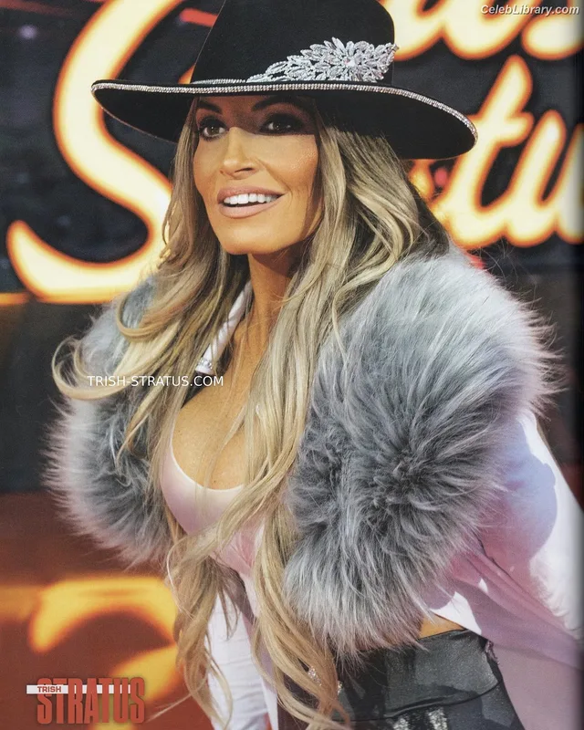 Trish Stratus photo 18 of 1611