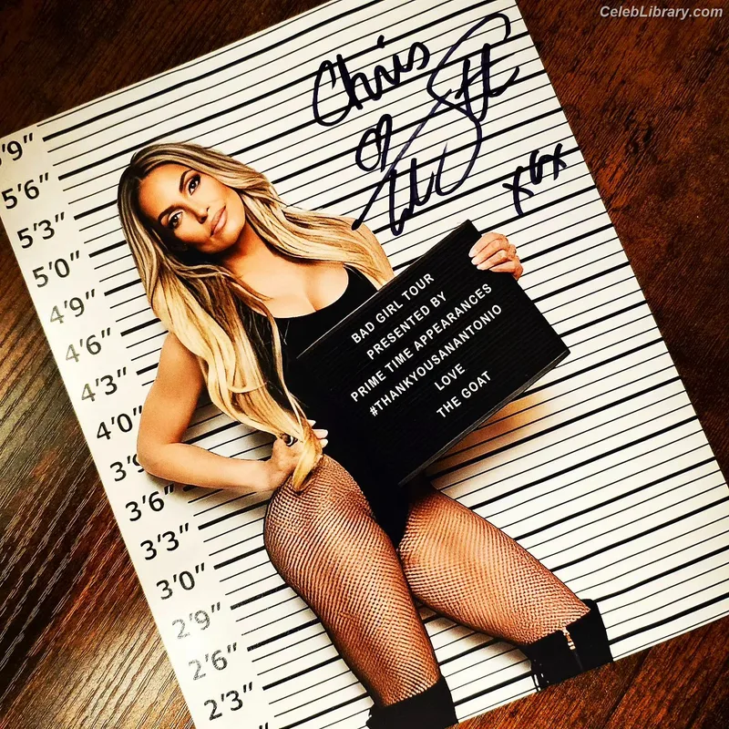 Trish Stratus photo 20 of 1611