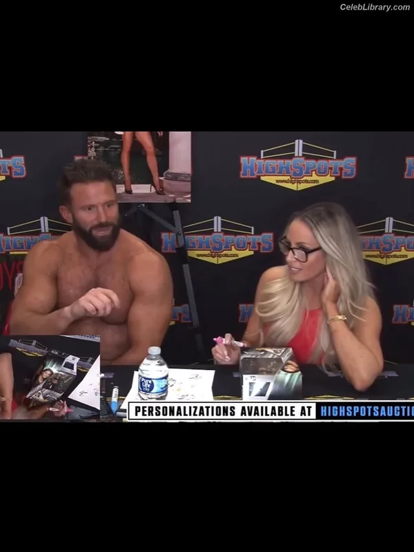 Trish Stratus photo 11 of 1611