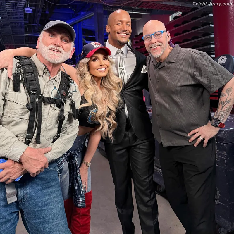Trish Stratus photo 19 of 1611