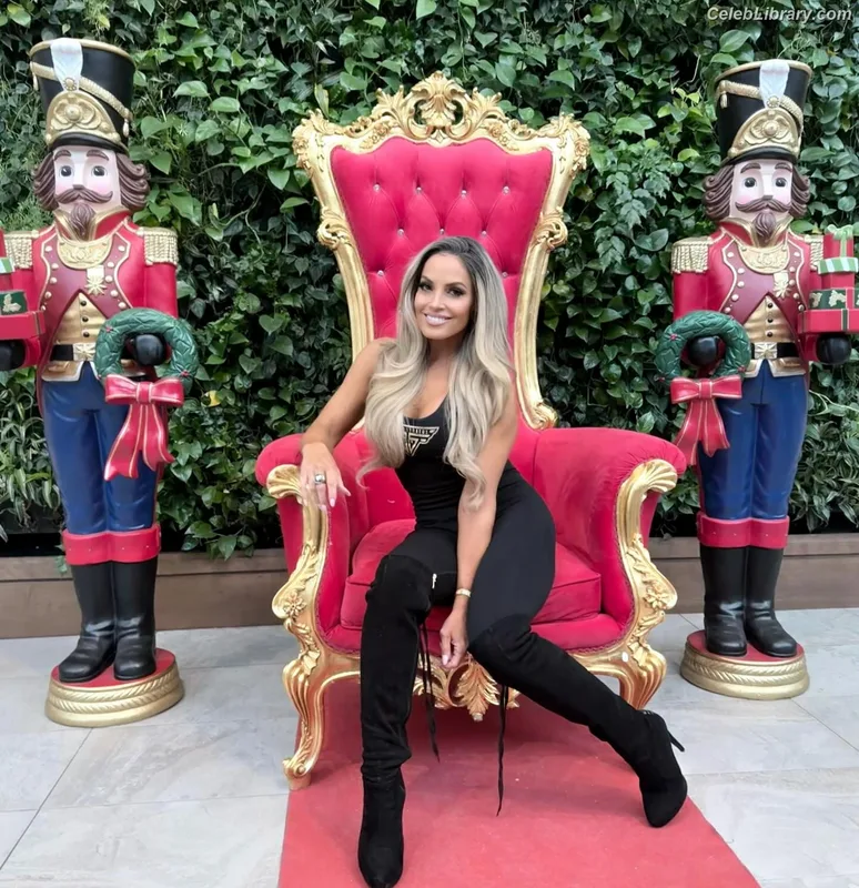 Trish Stratus photo 3 of 1611