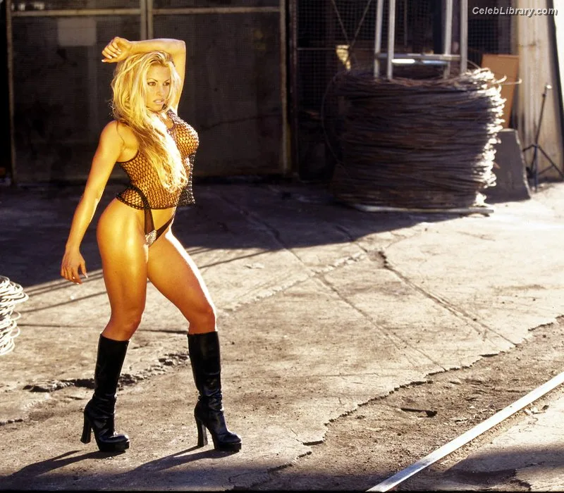 Trish Stratus photo 17 of 1611