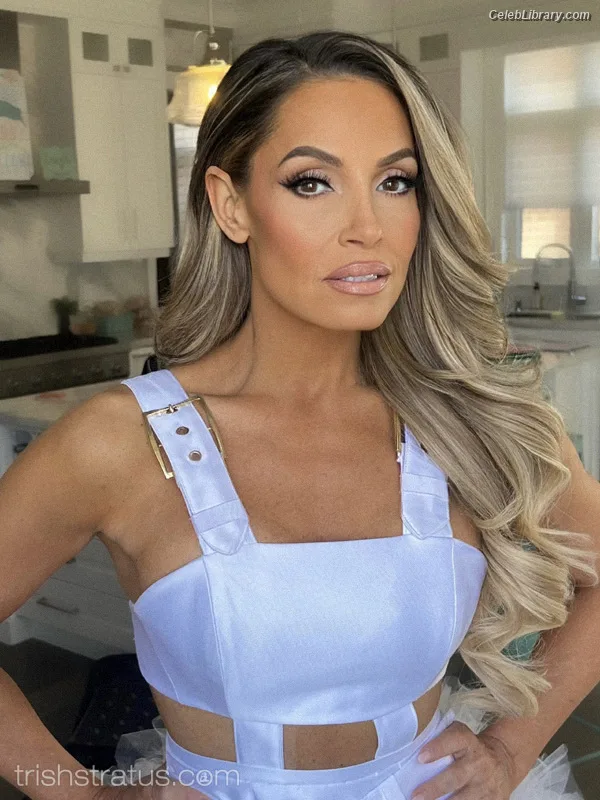 Trish Stratus photo 21 of 1611