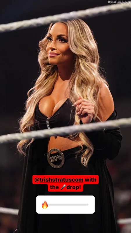 Trish Stratus photo 23 of 1611