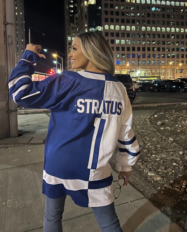Trish Stratus photo 9 of 1611