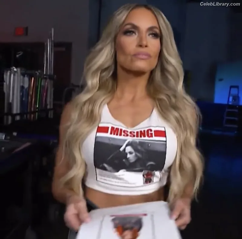 Trish Stratus photo 13 of 1611