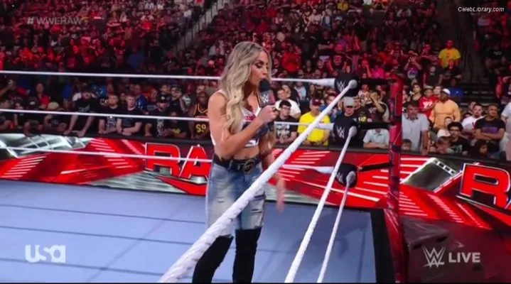 Trish Stratus photo 14 of 1611