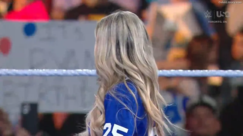 Trish Stratus photo 13 of 1611