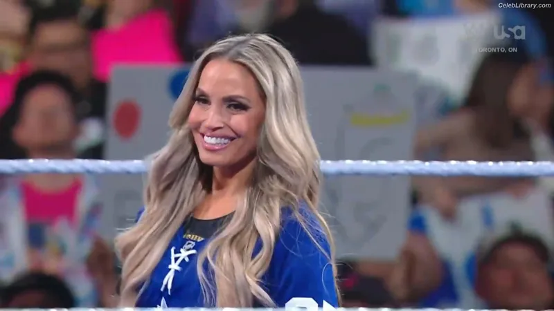 Trish Stratus photo 15 of 1611