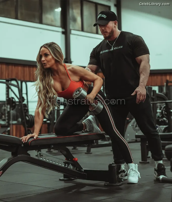 Trish Stratus photo 4 of 1611