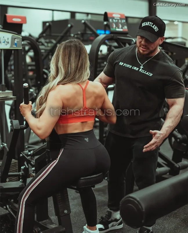 Trish Stratus photo 8 of 1611