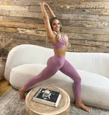 Trish Stratus photo 4 of 1611