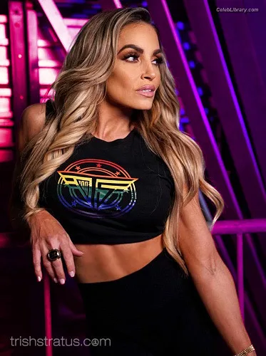 Trish Stratus photo 14 of 1611