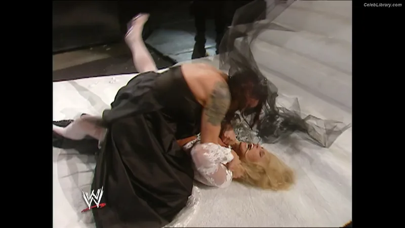 Trish Stratus photo 22 of 1611