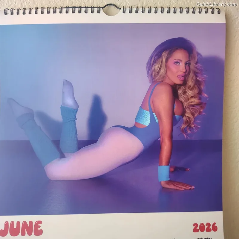 Trish Stratus photo 2 of 1611