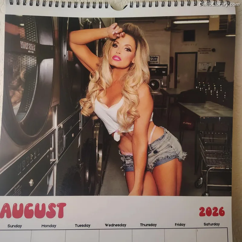 Trish Stratus photo 5 of 1611