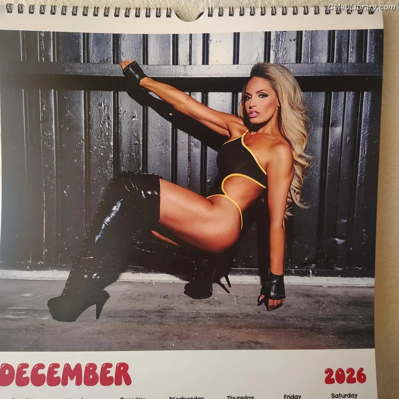 Trish Stratus photo 9 of 1611