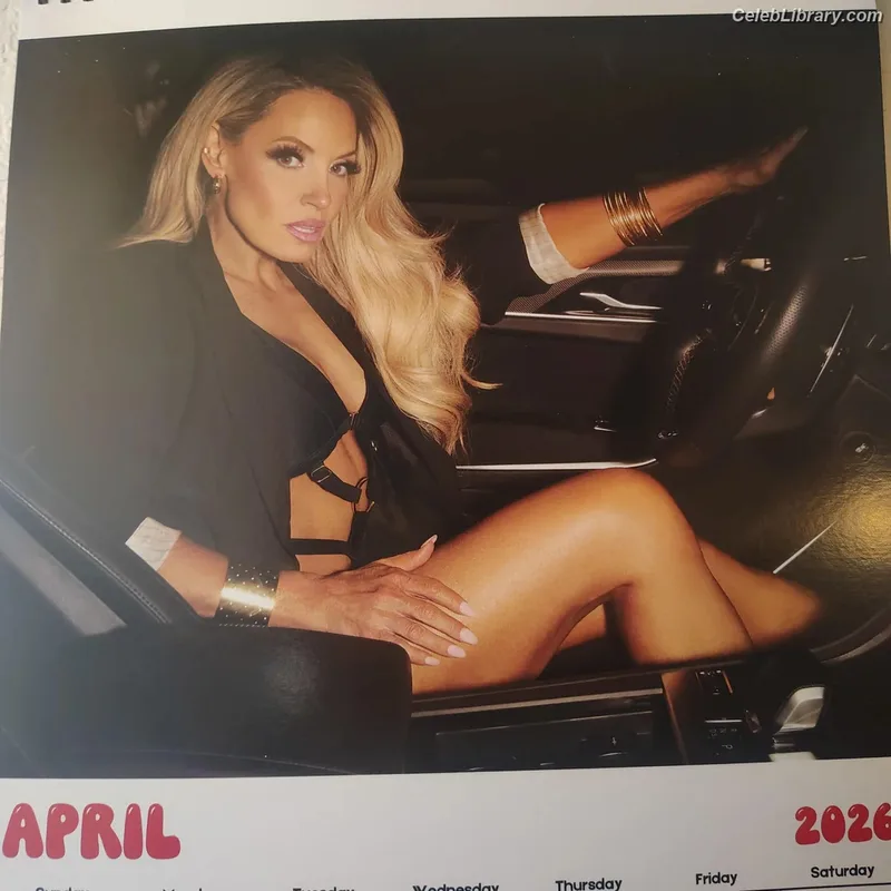 Trish Stratus photo 10 of 1611