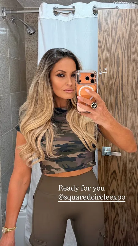 Trish Stratus photo 21 of 1611