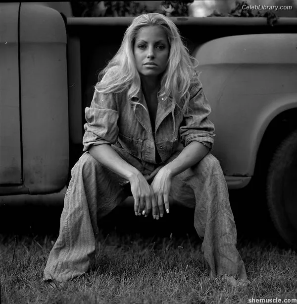 Trish Stratus photo 6 of 1611