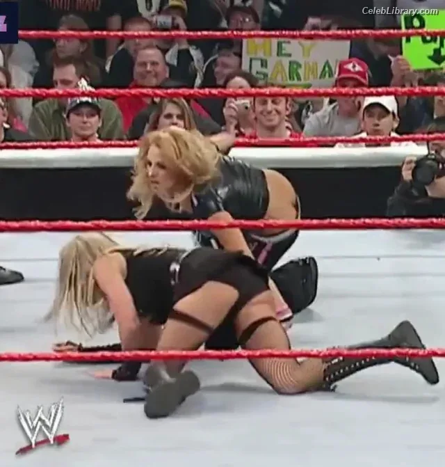 Trish Stratus photo 3 of 1611