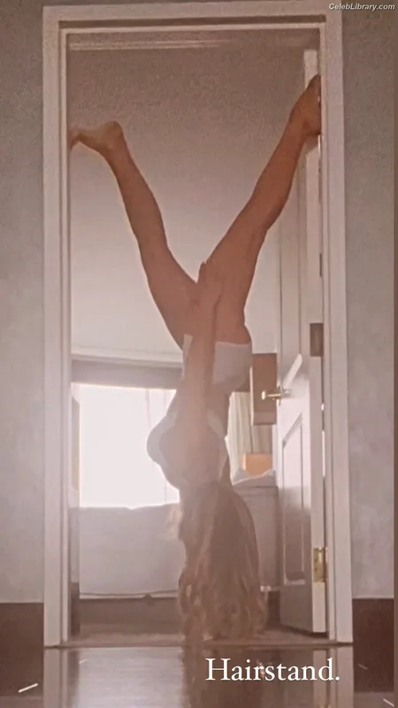 Trish Stratus photo 9 of 1611