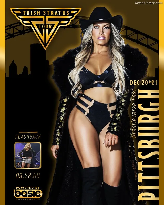 Trish Stratus photo 4 of 1611