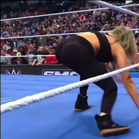 Trish Stratus photo 24 of 1611
