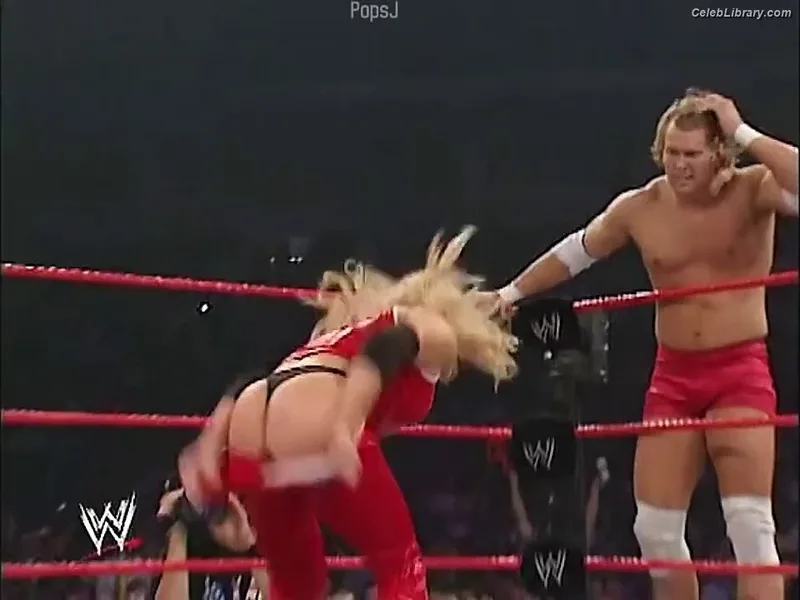 Trish Stratus photo 22 of 1611