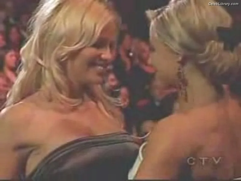 Trish Stratus photo 23 of 1611
