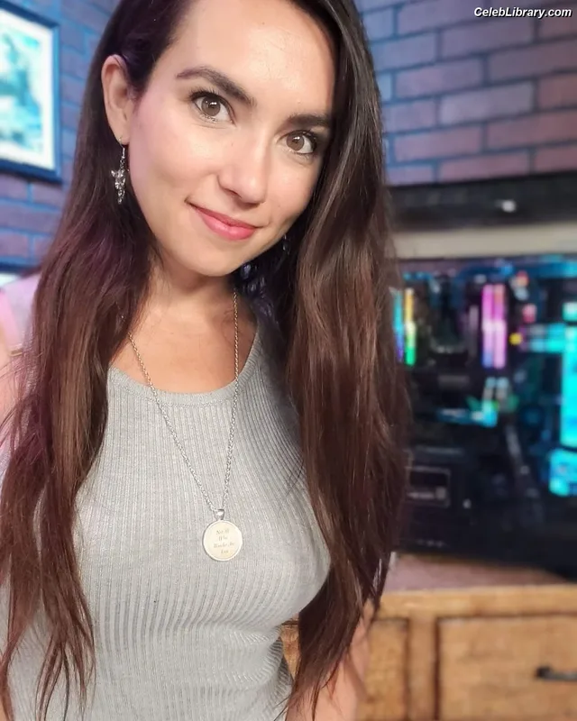 Trisha Hershberger photo 3 of 1447