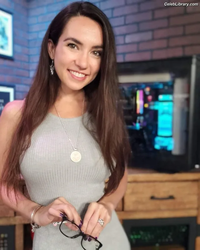 Trisha Hershberger photo 4 of 1447