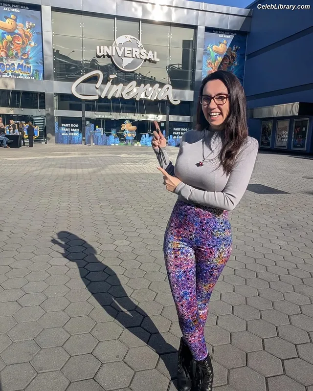 Trisha Hershberger photo 7 of 1447