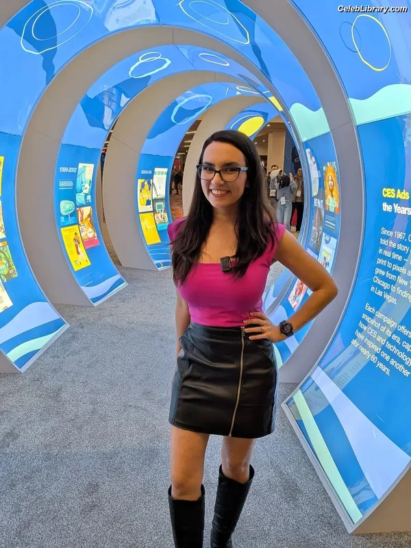 Trisha Hershberger photo 20 of 1447