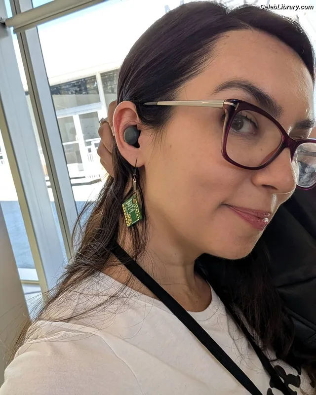 Trisha Hershberger photo 24 of 1447