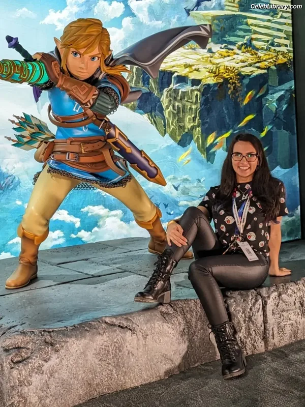 Trisha Hershberger photo 18 of 1447