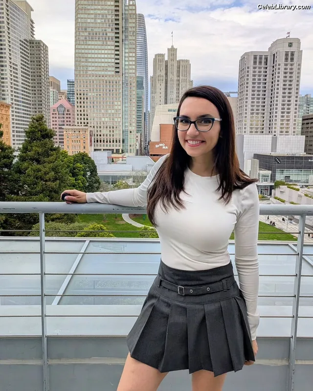 Trisha Hershberger photo 23 of 1447