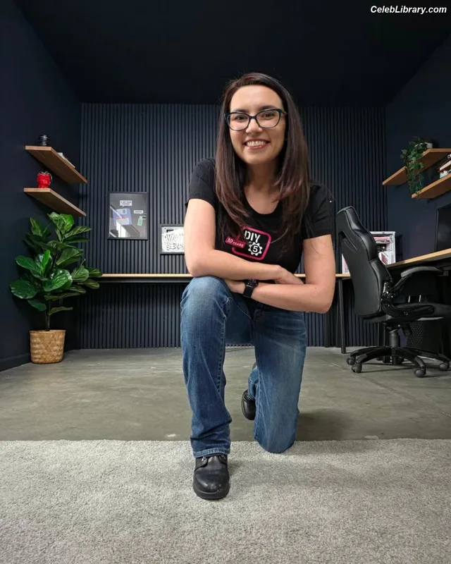 Trisha Hershberger photo 2 of 1447