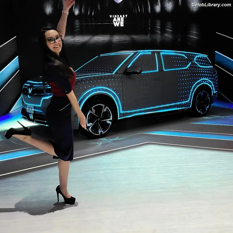 Trisha Hershberger photo 12 of 1447